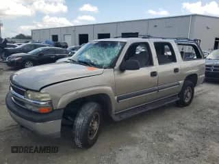 2001 Chevrolet Suburban LT z VIN 3GNGC26U01G277358, wystawiony jako Copart lot #67711355 z przebiegiem 270 571 mil mil oraz Szkoda całkowita • Salvage title. Historia ofert i sprzedaży dostępna na DreamBid. Obrazek 1.
