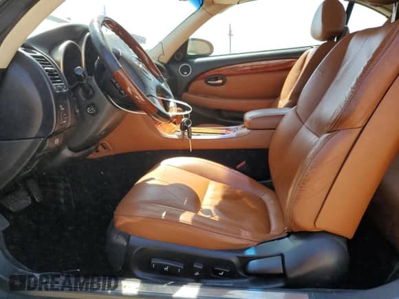 2004 Lexus SC 430 z VIN JTHFN48Y940052356, wystawiony jako Copart lot #69800065 z przebiegiem 176 137 mil mil oraz Czysty tytuł • Clean title. Historia ofert i sprzedaży dostępna na DreamBid. Obrazek 7.