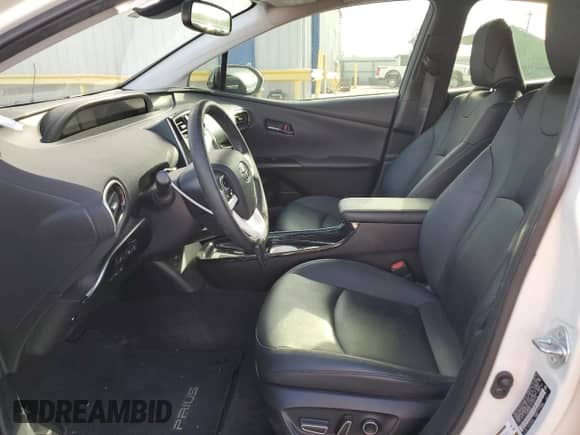 2016 Toyota Prius Three Touring z VIN JTDKARFU7G3525764, wystawiony jako Copart lot #86122375 z przebiegiem 81 147 mil mil oraz Szkoda całkowita • Salvage title. Historia ofert i sprzedaży dostępna na DreamBid. Obrazek 7.