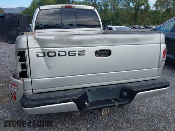 2001 Dodge Dakota Sport z VIN 1B7HL2AX01S333189, wystawiony jako IAAI lot #42719224 z przebiegiem 209 734 mil mil oraz . Historia ofert i sprzedaży dostępna na DreamBid. Obrazek 15.