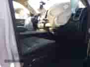 2020 Ram 1500 Big Horn z VIN 1C6RREBT8LN277897, wystawiony jako IAAI lot #41351006 z przebiegiem 50 155 mil mil oraz . Historia ofert i sprzedaży dostępna na DreamBid. Obrazek 5.