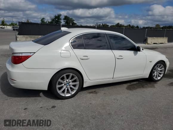 2008 BMW 5 Series 528xi с VIN WBANV13568CZ50505, выставлен на аукционе Copart как лот 90426155 с пробегом 114 300 миль миль и Чистый • Clean title. История ставок и продаж доступна на DreamBid. Изображение 3.