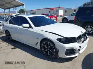 2023 BMW 5 Series 530e с VIN WBA13AG02PCM85786, выставлен на аукционе IAAI как лот 41830816 с пробегом 44 695 миль миль и . История ставок и продаж доступна на DreamBid. Изображение 1.