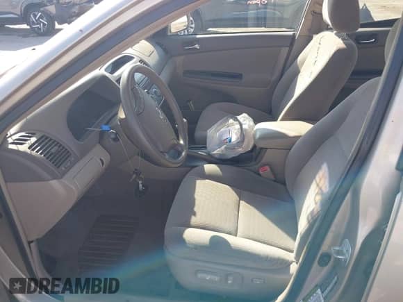 2006 Toyota Camry STD with VIN 4T1BE32K06U718266, listed as a IAAI auction lot 43250401 with 166,140 mi miles and . Bid and sale history available at DreamBid. Image 5.