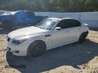 2007 BMW 5 Series M5 с VIN WBSNB93587CX07540, выставлен на аукционе Copart как лот 87055115 с пробегом 121 848 миль миль и Чистый • Clean title. История ставок и продаж доступна на DreamBid. Изображение 1.