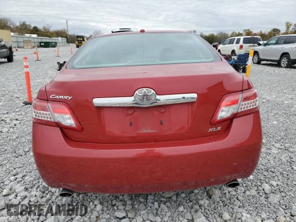 2010 Toyota Camry XLE с VIN 4T1BK3EK2AU115543, выставлен на аукционе Copart как лот 82725975 с пробегом 211 299 миль миль и Списание • Salvage title. История ставок и продаж доступна на DreamBid. Изображение 6.