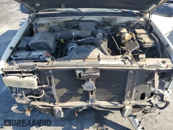 1997 Chevrolet Silverado 1500 with VIN 1GCEC19WXVE273578, listed as a Copart auction lot 68150825 with 243,301 mi miles and Salvage title. Bid and sale history available at DreamBid. Image 11.