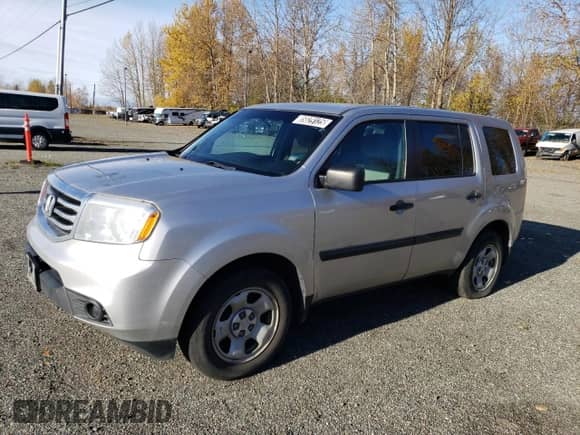 2015 Honda Pilot LX с VIN 5FNYF4H25FB001783, выставлен на аукционе Copart как лот 85829125 с пробегом 108 454 миль миль и Чистый • Clean title. История ставок и продаж доступна на DreamBid. Изображение 1.