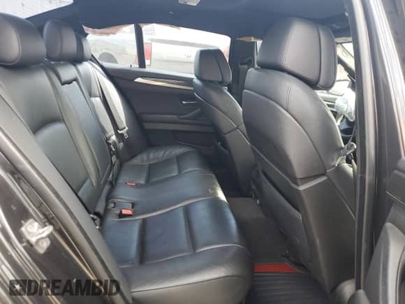 2012 BMW 5 Series 528i xDrive с VIN WBAXH5C53CDW05958, выставлен на аукционе Copart как лот 69610525 с пробегом 178 460 миль миль и Списание • Salvage title. История ставок и продаж доступна на DreamBid. Изображение 10.