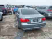 2012 BMW 3 Series 328i xDrive z VIN WBAKF5C59CE657265, wystawiony jako IAAI lot #41653075 z przebiegiem 114 901 mil mil oraz . Historia ofert i sprzedaży dostępna na DreamBid. Obrazek 3.