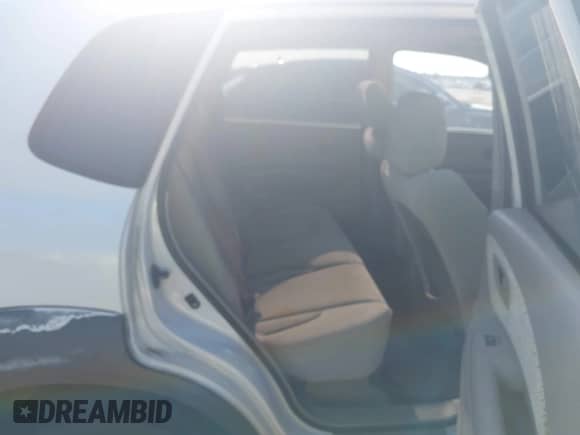 2005 Hyundai Tucson GLS z VIN KM8JN12D15U083719, wystawiony jako IAAI lot #42944227 z przebiegiem 131 997 mil mil oraz . Historia ofert i sprzedaży dostępna na DreamBid. Obrazek 8.