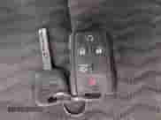 2016 Chevrolet Suburban LS z VIN 1GNSKGEC4GR269131, wystawiony jako IAAI lot #42430573 z przebiegiem 243 728 mil mil oraz . Historia ofert i sprzedaży dostępna na DreamBid. Obrazek 11.