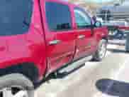 2007 Chevrolet Suburban LT с VIN 3GNFK16347G260507, выставлен на аукционе IAAI как лот 42551224 с пробегом 208 824 миль миль и . История ставок и продаж доступна на DreamBid. Изображение 6.