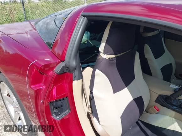 2006 Chevrolet Corvette with VIN 1G1YY26UX65123505, listed as a IAAI auction lot 43192988 with 73,864 mi miles and . Bid and sale history available at DreamBid. Image 8.