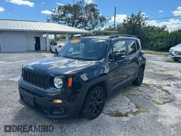 2018 Jeep Renegade Latitude с VIN ZACCJABB6JPG65463, выставлен на аукционе Copart как лот 87422565 с пробегом 148 648 миль миль и Чистый • Clean title. История ставок и продаж доступна на DreamBid. Изображение 2.