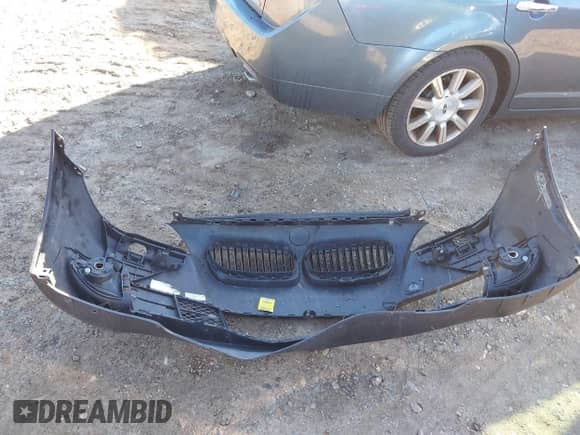 2011 BMW 5 Series 535i xDrive с VIN WBAFU7C52BDU55553, выставлен на аукционе IAAI как лот 43528302 с пробегом 161 987 миль миль и . История ставок и продаж доступна на DreamBid. Изображение 12.