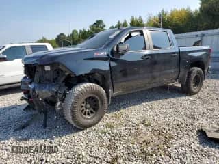 2020 Chevrolet Silverado 1500 LT Trail Boss z VIN 1GCPYFED0LZ187861, wystawiony jako Copart lot #80305195 z przebiegiem 86 021 mil mil oraz Szkoda całkowita • Salvage title. Historia ofert i sprzedaży dostępna na DreamBid. Obrazek 1.