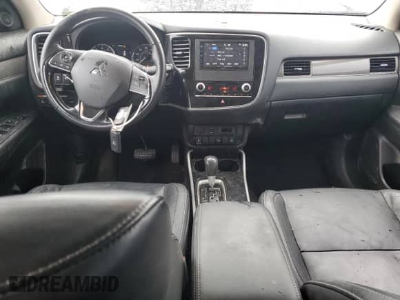 2020 Mitsubishi Outlander ES с VIN JA4AZ3A37LZ020941, выставлен на аукционе Copart как лот 71889465 с пробегом 92 420 миль миль и Списание • Salvage title. История ставок и продаж доступна на DreamBid. Изображение 8.