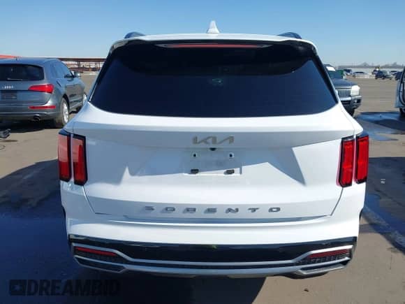 2022 Kia Sorento SX with VIN 5XYRK4LF2NG135832, listed as a IAAI auction lot 41990129 with 41,718 mi miles and . Bid and sale history available at DreamBid. Image 16.