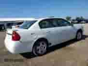 2007 Chevrolet Malibu 1LT z VIN 1G1ZT58F57F122180, wystawiony jako Copart lot #83824735 z przebiegiem 197 638 mil mil oraz Szkoda całkowita • Salvage title. Historia ofert i sprzedaży dostępna na DreamBid. Obrazek 3.