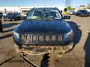 2020 Jeep Compass Altitude с VIN 3C4NJDBB5LT168555, выставлен на аукционе Copart как лот 85564695 с пробегом 82 629 миль миль и Списание • Salvage title. История ставок и продаж доступна на DreamBid. Изображение 5.