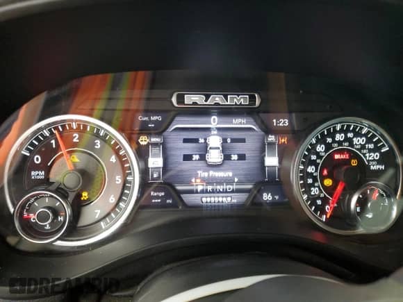 2020 Ram 1500 Big Horn z VIN 1C6SRFBT2LN296050, wystawiony jako Copart lot #84171415 z przebiegiem 93 596 mil mil oraz Szkoda całkowita • Salvage title. Historia ofert i sprzedaży dostępna na DreamBid. Obrazek 9.