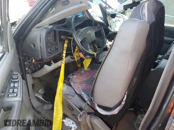 2003 Chevrolet Suburban LT с VIN 3GNEC16Z83G112366, выставлен на аукционе Copart как лот 76051074 с пробегом Не указан миль и Списание • Salvage title. История ставок и продаж доступна на DreamBid. Изображение 8.