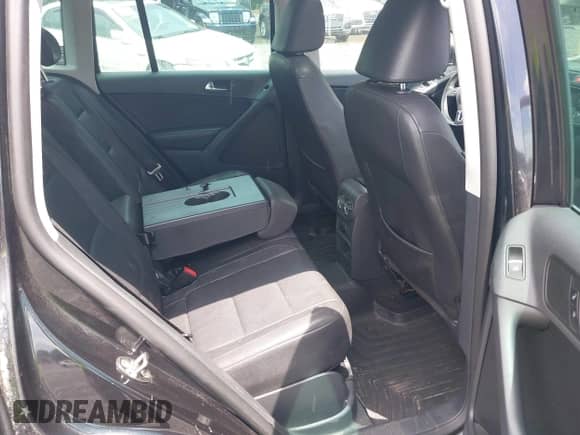 2011 Volkswagen Tiguan S with VIN WVGAV7AX2BW549477, listed as a IAAI auction lot 42923494 with 96,348 mi miles and . Bid and sale history available at DreamBid. Image 8.