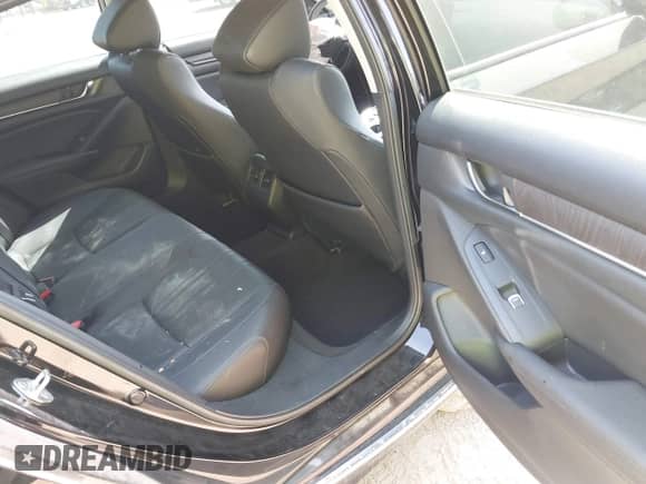 2019 Honda Accord Touring с VIN 1HGCV2F90KA003690, выставлен на аукционе IAAI как лот 43233306 с пробегом 96 741 миль миль и . История ставок и продаж доступна на DreamBid. Изображение 8.