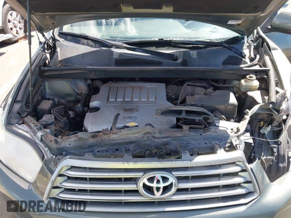 2008 Toyota Highlander z VIN JTEES41A482042181, wystawiony jako IAAI lot #43177946 z przebiegiem 244 167 mil mil oraz . Historia ofert i sprzedaży dostępna na DreamBid. Obrazek 10.