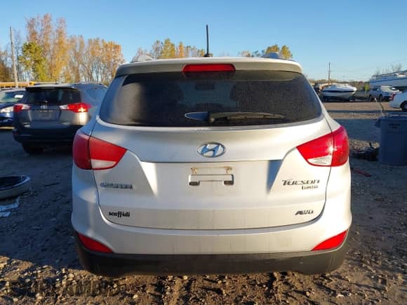 2013 Hyundai Tucson GLS с VIN KM8JUCACXDU622408, выставлен на аукционе IAAI как лот 43514298 с пробегом 56 439 миль миль и . История ставок и продаж доступна на DreamBid. Изображение 16.