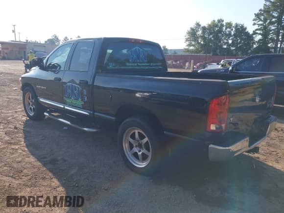 2005 Dodge 1500 SLT с VIN 1D7HA18D75S360428, выставлен на аукционе IAAI как лот 43309180 с пробегом 264 020 миль миль и . История ставок и продаж доступна на DreamBid. Изображение 3.