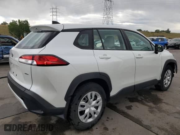 2022 Toyota Corolla Cross L with VIN 7MUAAABG5NV019851, listed as a Copart auction lot 65585175 with 26,921 mi miles and Salvage title. Bid and sale history available at DreamBid. Image 3.