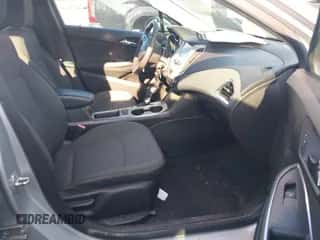 2018 Chevrolet Cruze LS с VIN 1G1BC5SM5J7189193, выставлен на аукционе IAAI как лот 43296966 с пробегом 103 096 миль миль и . История ставок и продаж доступна на DreamBid. Изображение 5.