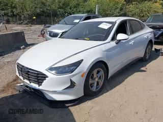 2022 Hyundai Sonata SE z VIN 5NPEG4JAXNH133763, wystawiony jako IAAI lot #43258629 z przebiegiem 31 039 mil mil oraz . Historia ofert i sprzedaży dostępna na DreamBid. Obrazek 2.