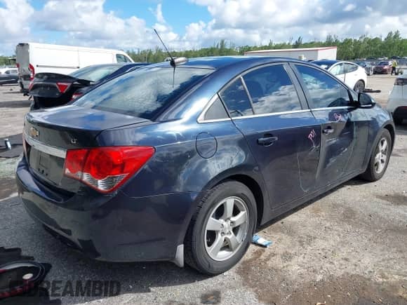 2015 Chevrolet Cruze LT с VIN 1G1PC5SB2F7143722, выставлен на аукционе IAAI как лот 43396495 с пробегом 139 018 миль миль и . История ставок и продаж доступна на DreamBid. Изображение 4.