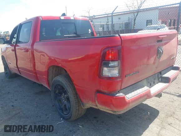 2022 Ram 1500 Big Horn с VIN 1C6RRFMG9NN430313, выставлен на аукционе IAAI как лот 41827033 с пробегом 40 449 миль миль и . История ставок и продаж доступна на DreamBid. Изображение 3.