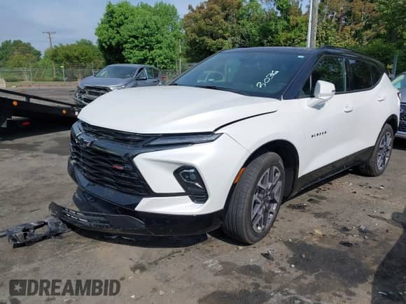 2024 Chevrolet Blazer RS with VIN 3GNKBKRSXRS143036, listed as a IAAI auction lot 42117715 with 16,093 mi miles and . Bid and sale history available at DreamBid. Image 2.