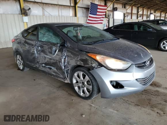 2013 Hyundai Elantra GLS с VIN KMHDH4AE5DU570713, выставлен на аукционе Copart как лот 71259315 с пробегом 232 792 миль миль и Списание • Salvage title. История ставок и продаж доступна на DreamBid. Изображение 4.