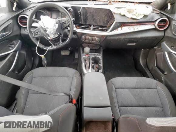 2025 Chevrolet Trax 1RS с VIN KL77LGEP3SC152695, выставлен на аукционе Copart как лот 70235665 с пробегом 23 243 миль миль и Списание • Salvage title. История ставок и продаж доступна на DreamBid. Изображение 8.