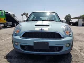 2013 MINI Hardtop S with VIN WMWSV3C5XDT390187, listed as a Copart auction lot 62964065 with 114,094 mi miles and Clean title. Bid and sale history available at DreamBid. Image 5.