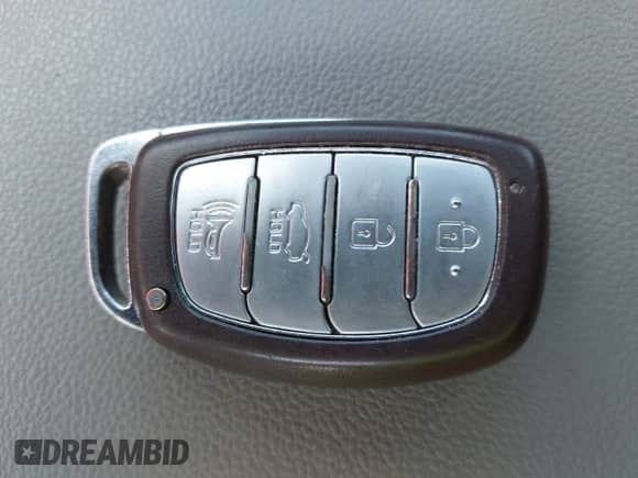 2020 Hyundai Elantra SEL z VIN 5NPD84LF6LH632509, wystawiony jako IAAI lot #43066620 z przebiegiem 59 892 mil mil oraz . Historia ofert i sprzedaży dostępna na DreamBid. Obrazek 11.