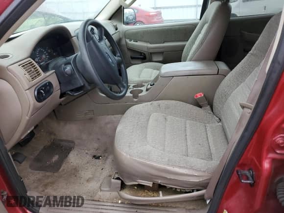 2005 Ford Explorer XLS с VIN 1FMZU62K35UA82475, выставлен на аукционе Copart как лот 80831945 с пробегом Не указан миль и Списание • Salvage title. История ставок и продаж доступна на DreamBid. Изображение 7.