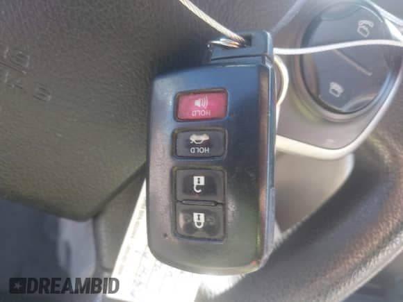 2013 Toyota Camry LE z VIN 4T1BD1FK2DU093299, wystawiony jako IAAI lot #43405541 z przebiegiem 151 153 mil mil oraz . Historia ofert i sprzedaży dostępna na DreamBid. Obrazek 11.