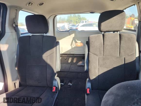 2013 Dodge Grand Caravan SE with VIN 2C4RDGBG1DR773604, listed as a Copart auction lot 85499055 with 137,449 mi miles and Salvage title. Bid and sale history available at DreamBid. Image 10.