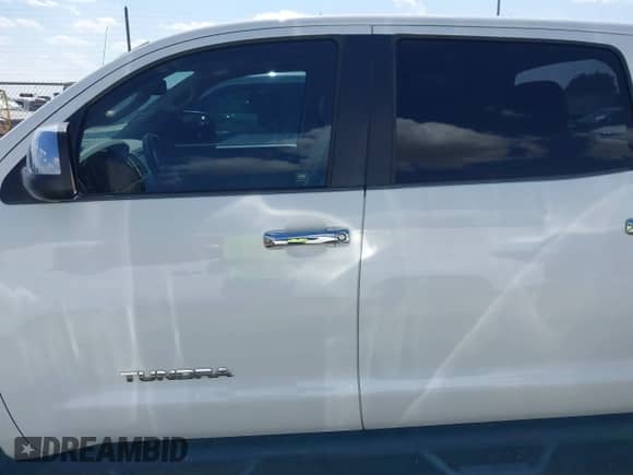 2013 Toyota Tundra Limited с VIN 5TFHW5F17DX310755, выставлен на аукционе IAAI как лот 42721884 с пробегом 122 805 миль миль и . История ставок и продаж доступна на DreamBid. Изображение 14.
