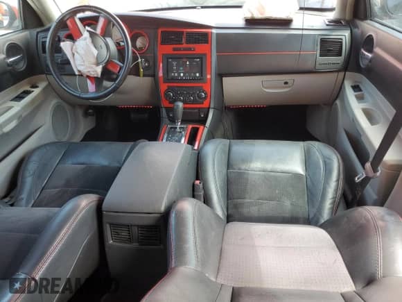 2007 Dodge Charger R/T z VIN 2B3KA53H67H875529, wystawiony jako Copart lot #69284835 z przebiegiem 177 047 mil mil oraz Szkoda całkowita • Salvage title. Historia ofert i sprzedaży dostępna na DreamBid. Obrazek 8.