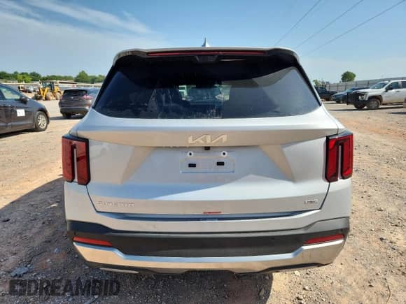 2025 Kia Sorento SX Prestige z VIN KNDRKDJG8S5340393, wystawiony jako Copart lot #63869925 z przebiegiem 5 848 mil mil oraz Szkoda całkowita • Salvage title. Historia ofert i sprzedaży dostępna na DreamBid. Obrazek 6.