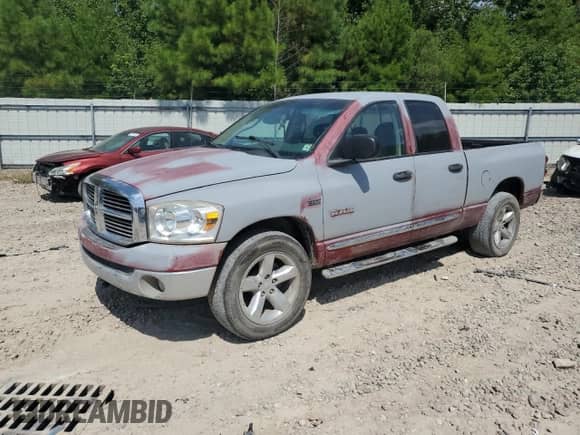 2008 Dodge 1500 SLT with VIN 1D7HA182X8S513953, listed as a Copart auction lot 72076625 with 329,722 mi miles and Salvage title. Bid and sale history available at DreamBid. Image 1.