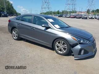 2018 Hyundai Sonata Sport with VIN 5NPE34AF8JH728015, listed as a IAAI auction lot 42822250 with 24,938 mi miles and . Bid and sale history available at DreamBid. Image 1.
